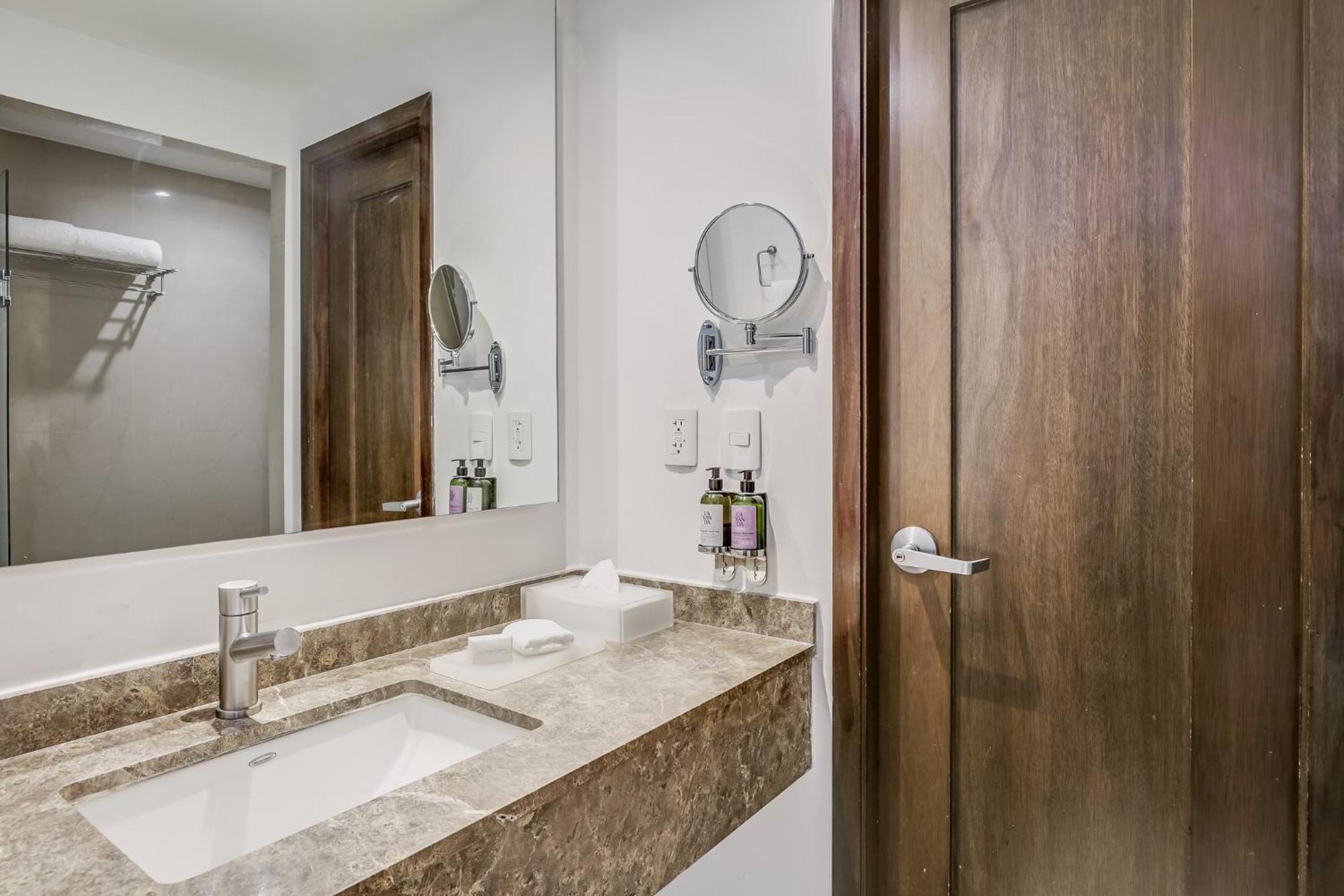 Fiesta Inn Insurgentes Sur Мехико Экстерьер фото